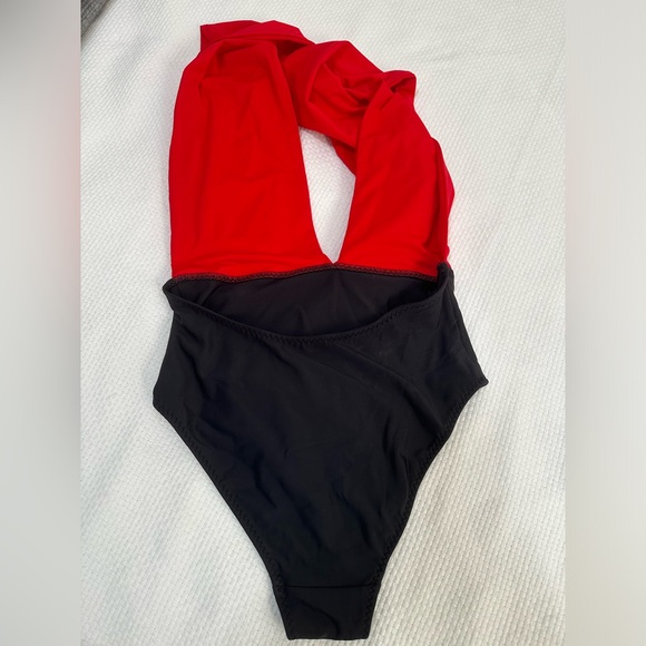 Handmade swimsuit with Italian fabric. Size small - Picture 2 of 6